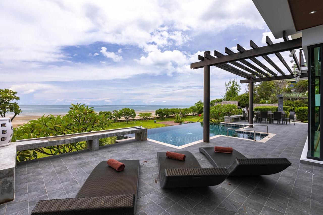 Beachfront Modern 4 Bedroom Pool Villa - Rv Χουά Χιν Εξωτερικό φωτογραφία