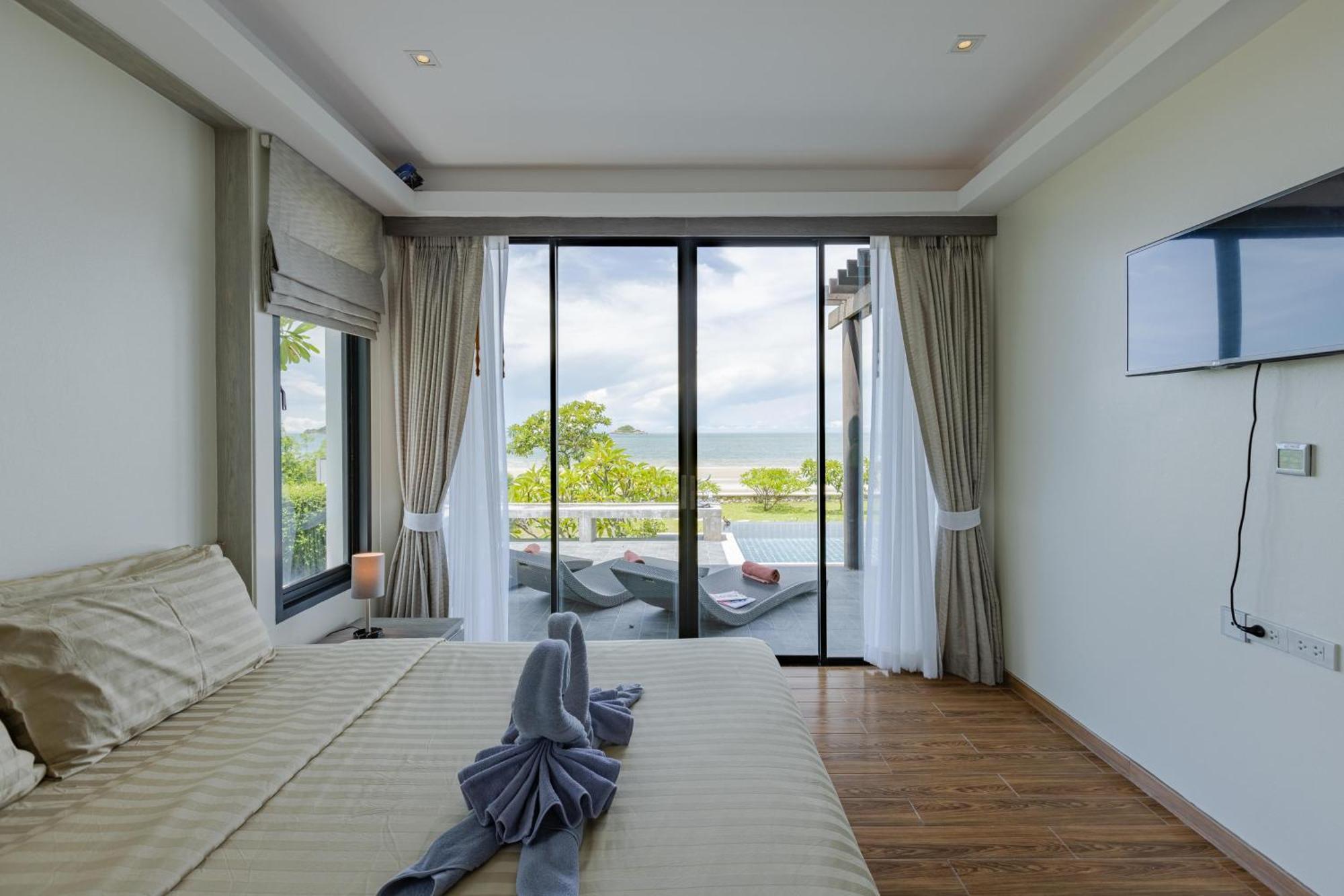Beachfront Modern 4 Bedroom Pool Villa - Rv Χουά Χιν Εξωτερικό φωτογραφία