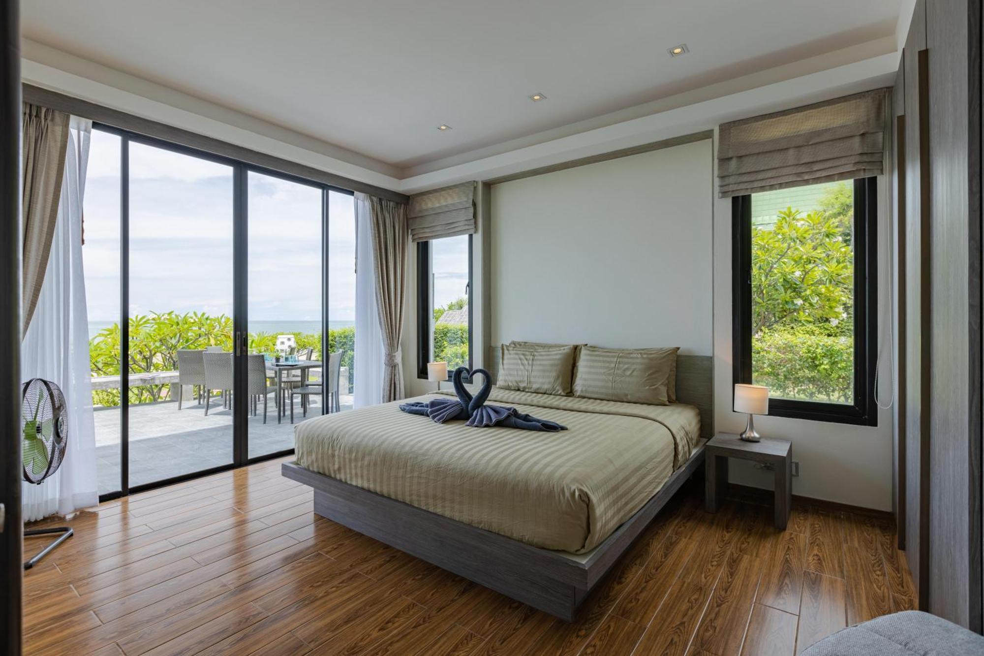 Beachfront Modern 4 Bedroom Pool Villa - Rv Χουά Χιν Εξωτερικό φωτογραφία