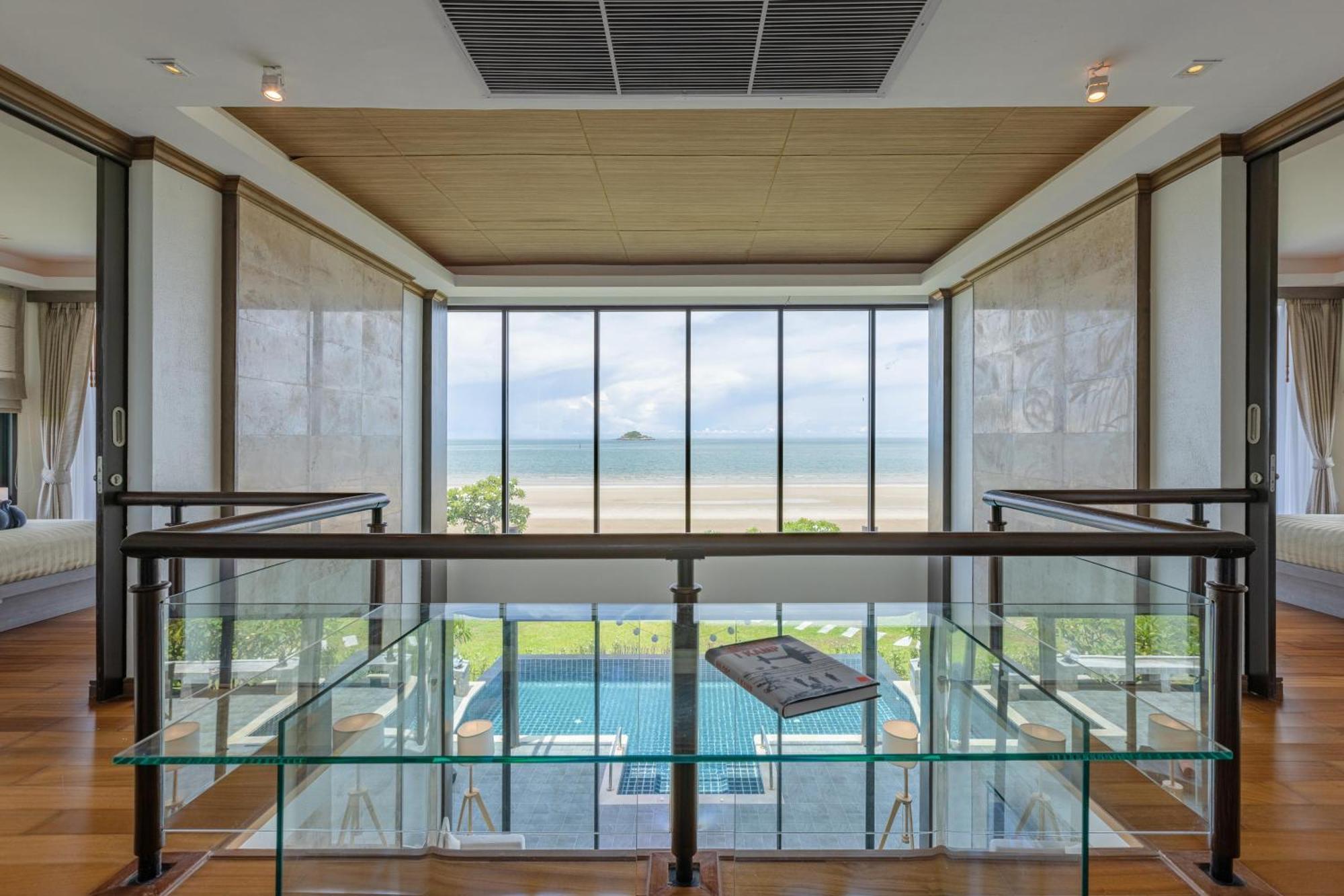 Beachfront Modern 4 Bedroom Pool Villa - Rv Χουά Χιν Εξωτερικό φωτογραφία