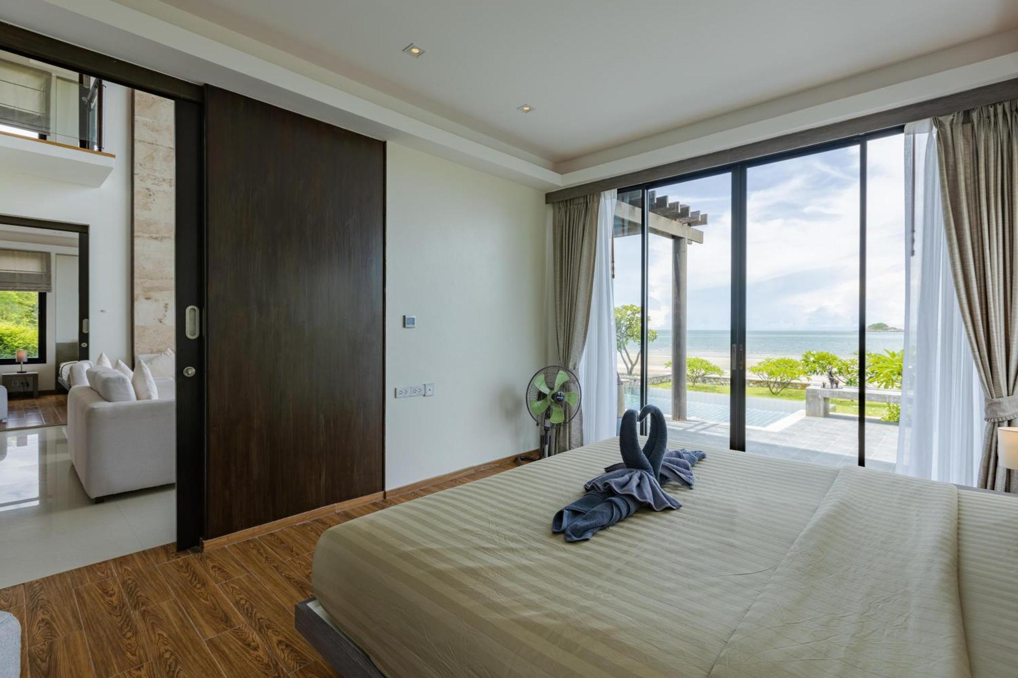 Beachfront Modern 4 Bedroom Pool Villa - Rv Χουά Χιν Εξωτερικό φωτογραφία