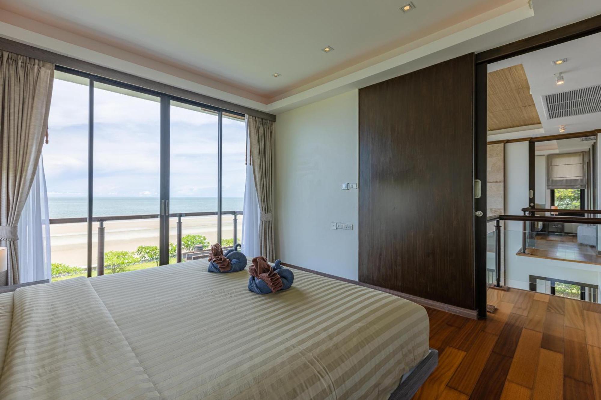 Beachfront Modern 4 Bedroom Pool Villa - Rv Χουά Χιν Εξωτερικό φωτογραφία